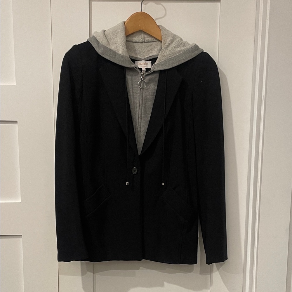 Laundry By Shelli Segal Black Blazer with Gray Hoodie